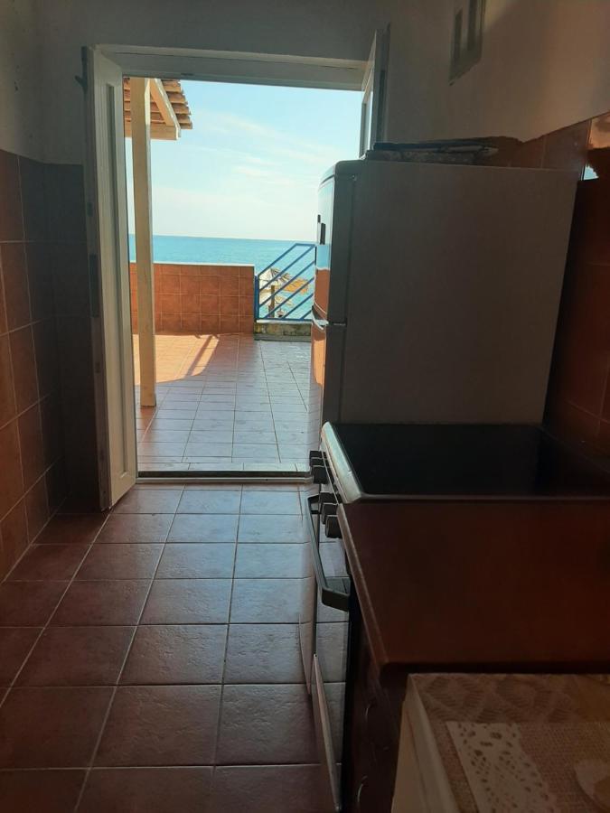 Beach House Buljarica Petrovac Buitenkant foto